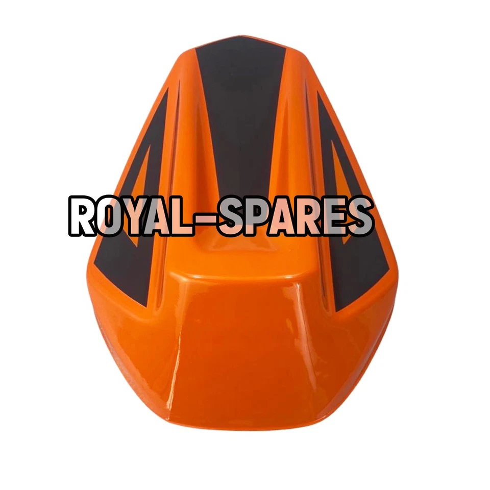 KTM "CAPUCHA ASIENTO TRASERO FIBRA CARBONO NARANJA Y NEGRO" Para DUKE 125/200/250/390 Foto 2 de 4