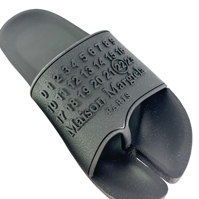 MAISON MARGIELA Paris Black Rubber Tabi Men