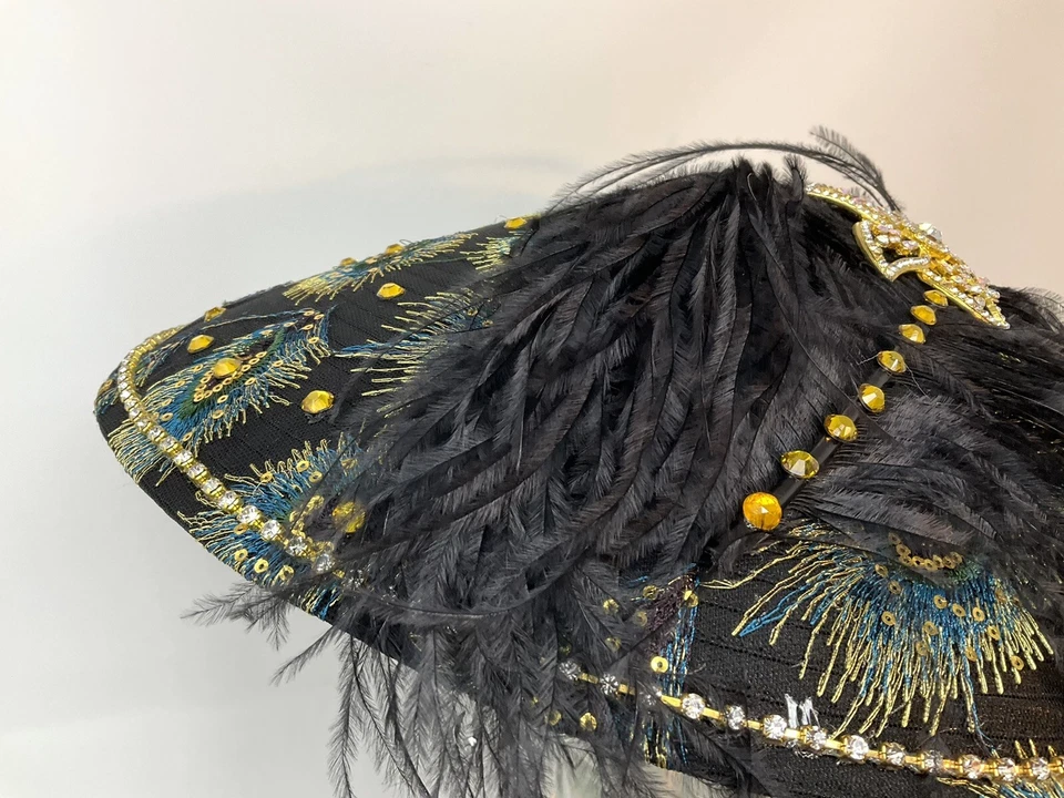 Sombrero estilo platillo emplumado Donna Vinci Couture vintage nuevo con etiqueta y original Caja Foto 3 de 4