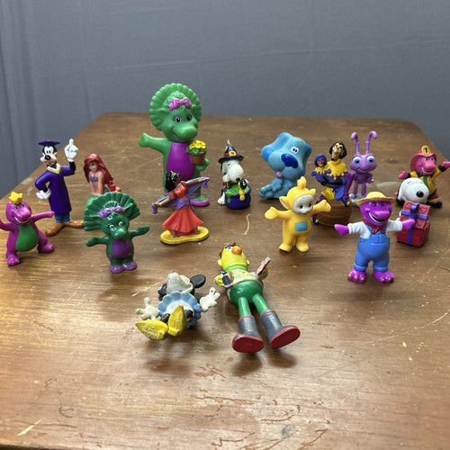 Lot Of 16 Cake Toppers Barney Disney Snoopy Teletubby Blues Clues