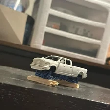 1/64 Print   greenlight 1/64 dodge ram 2500 Liftkit