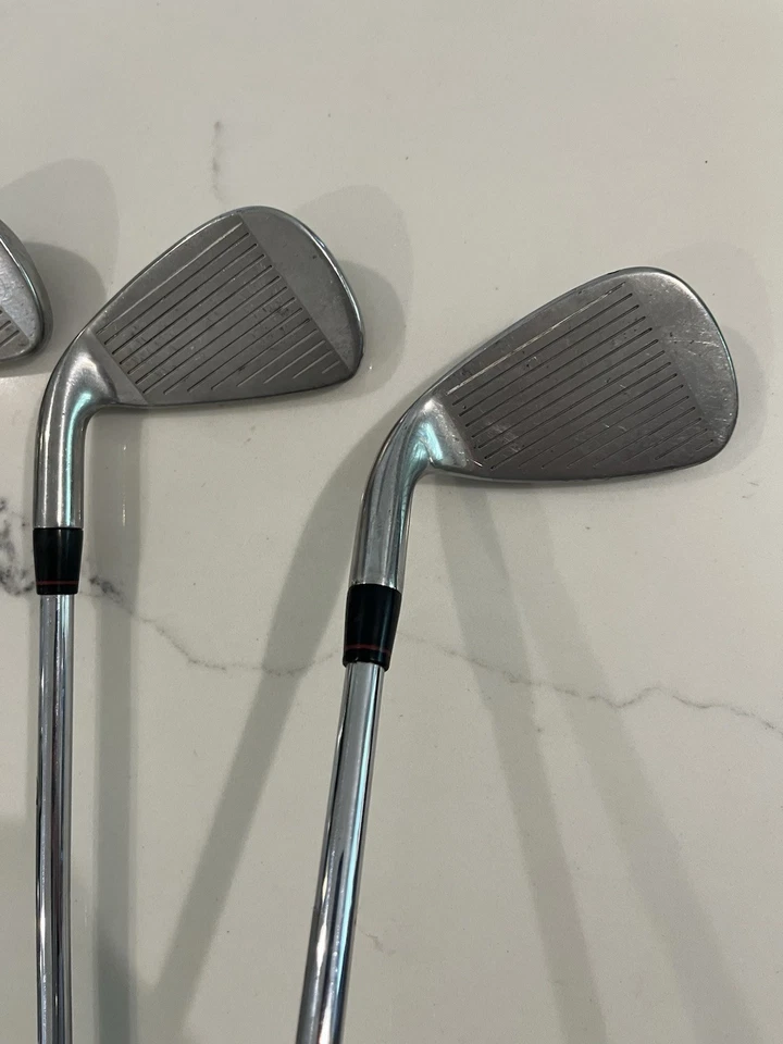 Nike Victory Red VR Iron A 6 7 9 RH Dynamic Gold High Launch R300 diestro Foto 4 de 4