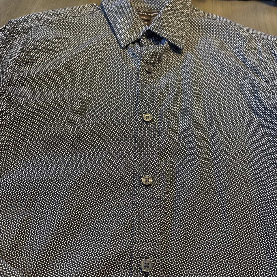 Camisa Michael Kors Calce Ajustado Cuello Abotonado Azul con Lunares Talla Pequeña Foto 4 de 4