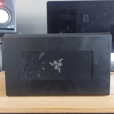RAZER Core X Chroma: Thunderbolt 3 Externes Grafikkarten-Gehäuse