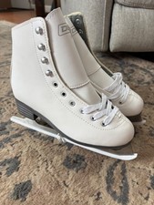 DBX ICE FIGURE SKATES WHITE MOTION LIGHT UP YOUTH SIZE 4
