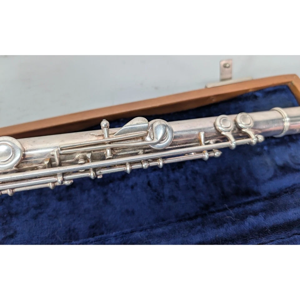 Flauta corporal banhada a prata esterlina ARTLEY com estojo Nogales Ariz 18-0 funcionando - Imagem 4 de 4