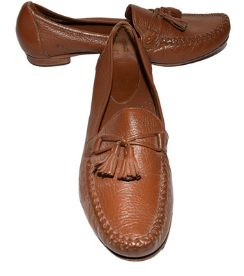 Cole Haan Country Tassel Brown Pebbled Leather Moc Toe 