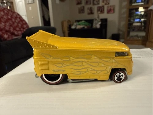 Hot Wheels Since '68 Top 40 Set Volkswagen Drag Bus Metallic Yellow Redline 2008