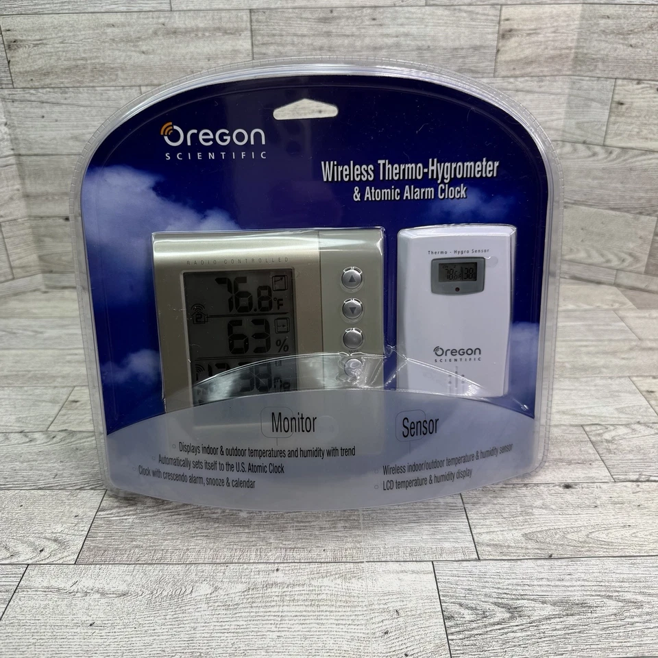 Oregon Scientific RMR603HGA Wireless Thermometer Atomic Alarm Clock Self Setting - Image 4 of 4