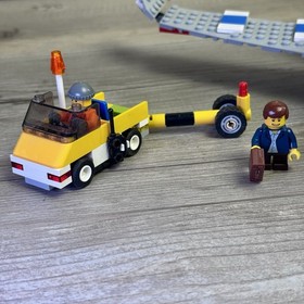 LEGO City Passenger Plane #3181 2010 90% Complete with Mini Figures Preowned