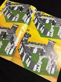 Lego 6085 Castle Black Knights Black Monarch's Castle Knights Knights Castle 1988 P2