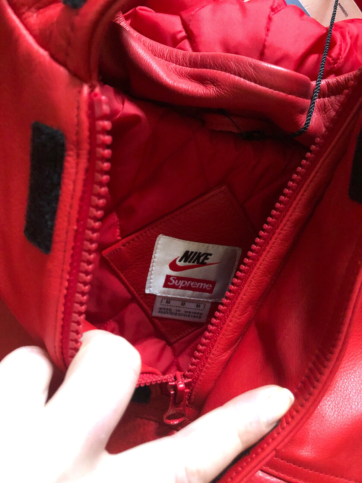 SOLD OUT Supreme x NIKE Leather Anorak Limited Edition Medium - In 
