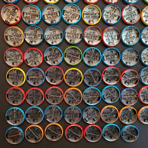 1984 Fun Foods Baseball Buttons Complete 133 Button-Pin Set - Mattingly Rookie - Picture 9 of 10
