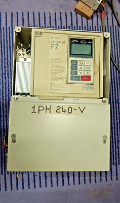 YASKAWA F7 AC DRIVE (VFD) CIMR-F7A2022 F7 200-240V 22 KW (30 PS) EINPHASIG