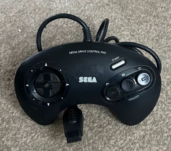 2 x Official Controller Joypad for Sega Mega Drive 1 & 2 Consoles, Pad, Tested - Image 2 of 4