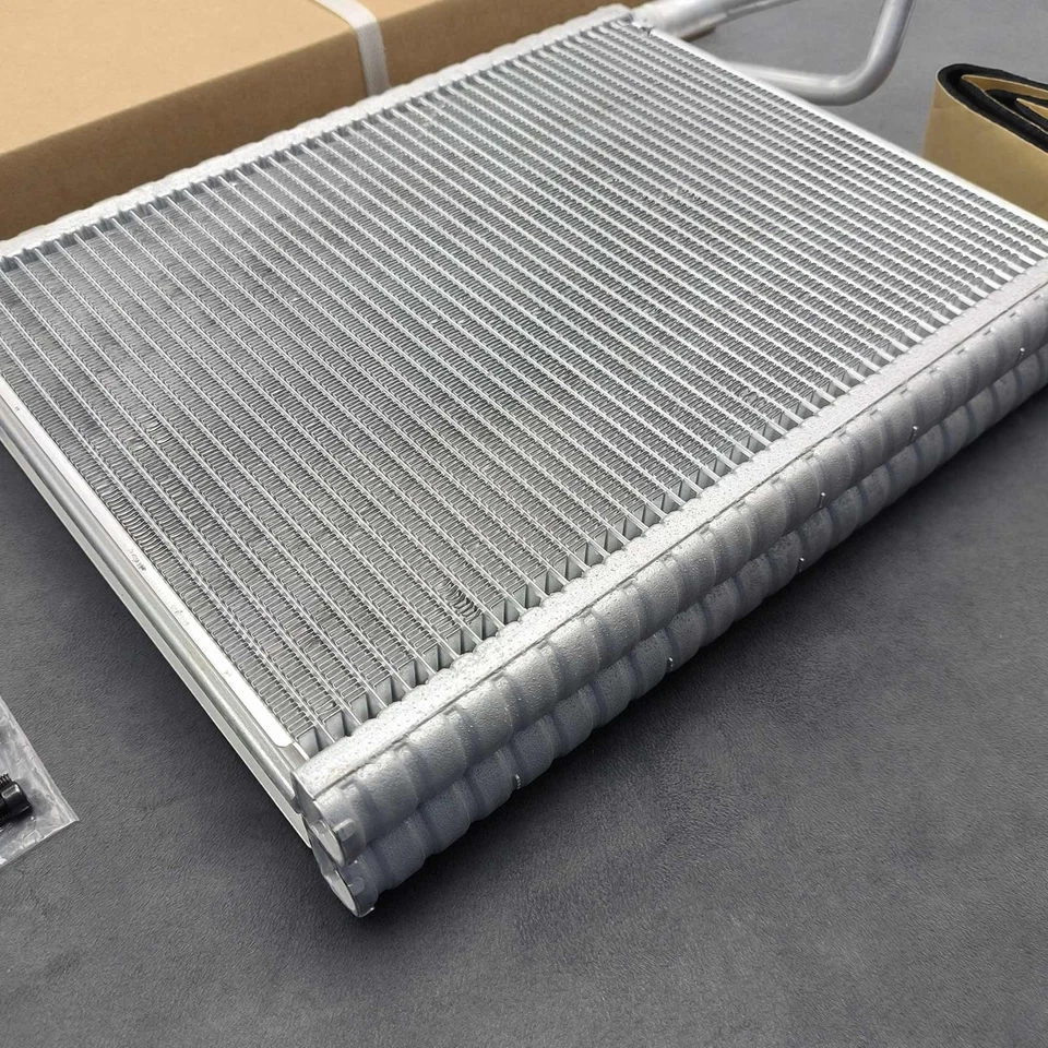 Núcleo de evaporador 64115B3A5E0 para BMW 530e,530i,540i,M5,M8,X5,X6,X7,X5 M,X6 M Foto 3 de 4