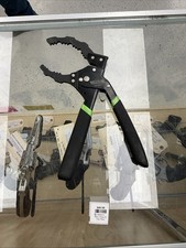 Matco Tools Auto-adjustable Oil Filter Pliers - Green Ofaag 230508 Matco Tools Auto-adjustable Oil Filter Pliers - Green Ofaag 230508