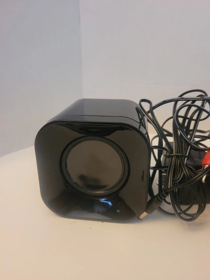 GPX Micro Music System MP3 Dock Connector Am/Fm Radio HM102B Audio Input EMusic - Image 4 of 4