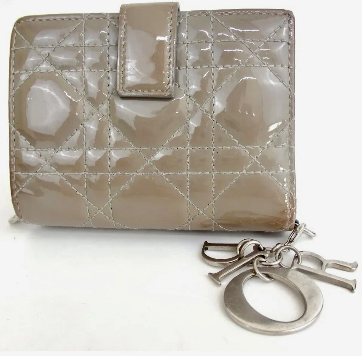 Authentic Christian Dior Lady Dior wallet enamel [Used]
