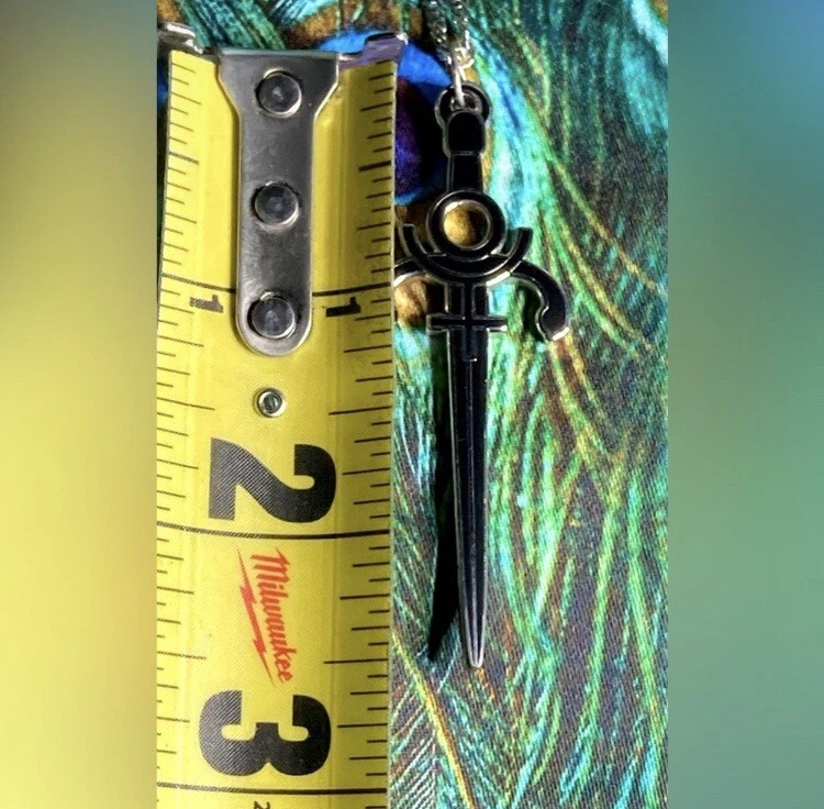 Collar colgante espada plata artesanal en cadena chapada en oro de 18 quilates de 14" de largo Foto 4 de 4