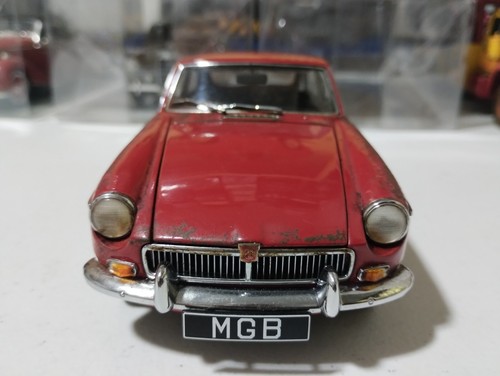 Autoart Millennium 1/18 MGB GT Coupe restored aged model custon car - Picture 3 of 10