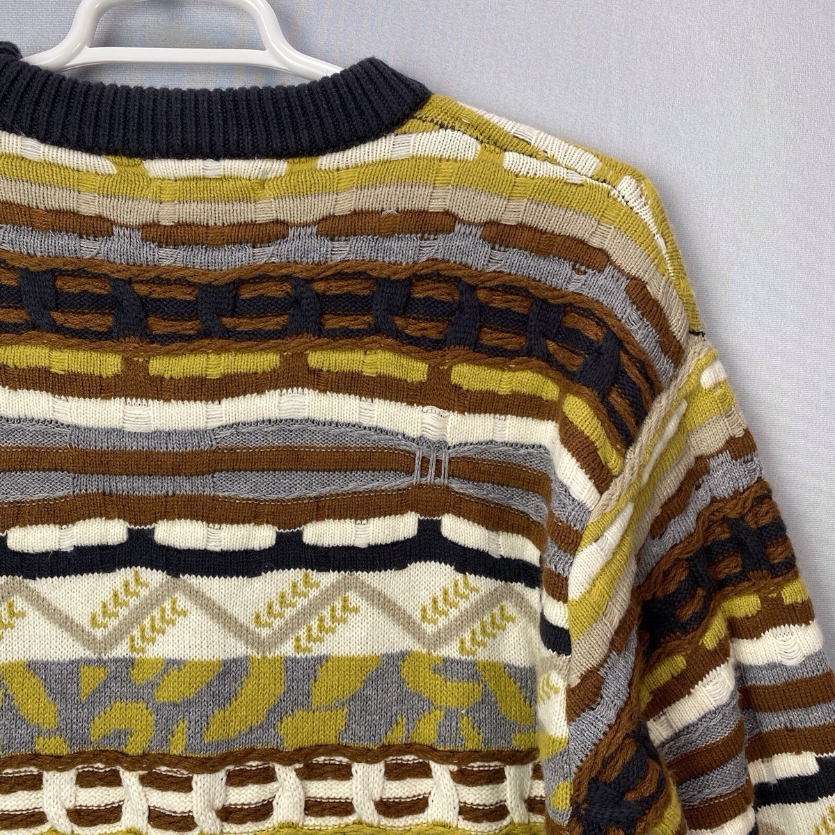 CUGGIセーター New - COOGI Light Weight Sweater Knit Hoody in Pink and Blue