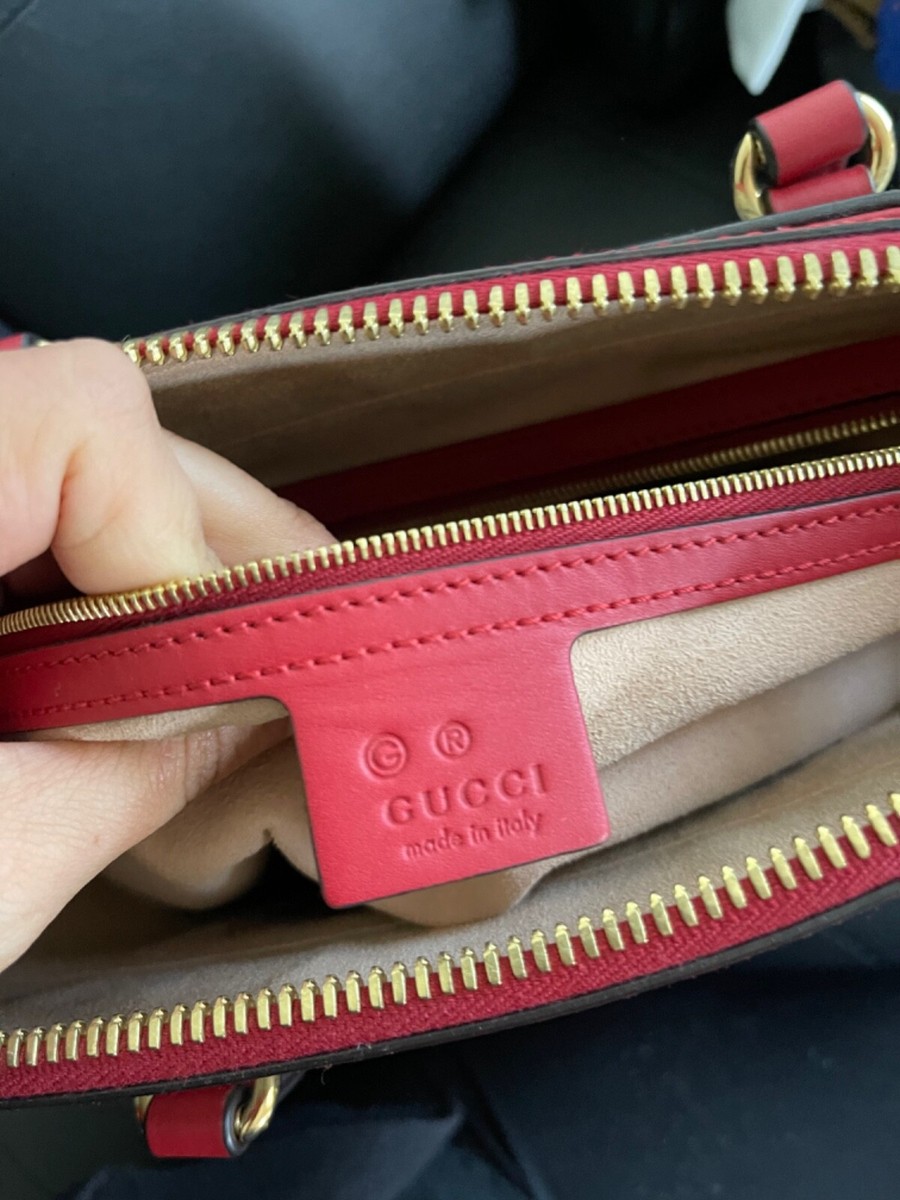 GUCCI フラワーのみ 0109a12 GUCCI】グッチ『フラワーエンブロイダリー ボーダー柄ニット