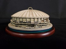 352797 - Danbury Mint Kingdome Original (Seat...