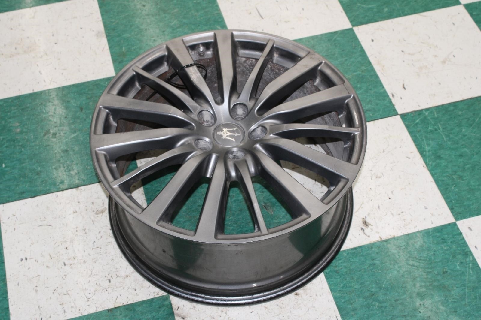 Maserati Ghibli 2014-2021 Front Wheels 8 pcs