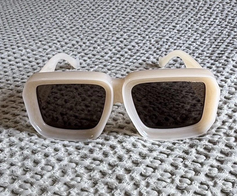Loewe — LOEWE  Paula’s Ibiza Oversized Sunglasses Beige