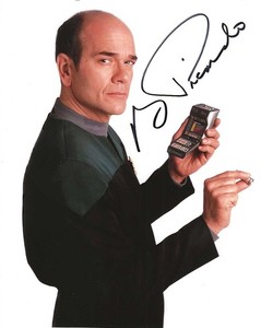 ROBERT  PICARDO - Color   8 x 10 - STAR TREK : VOYAGER - in Person