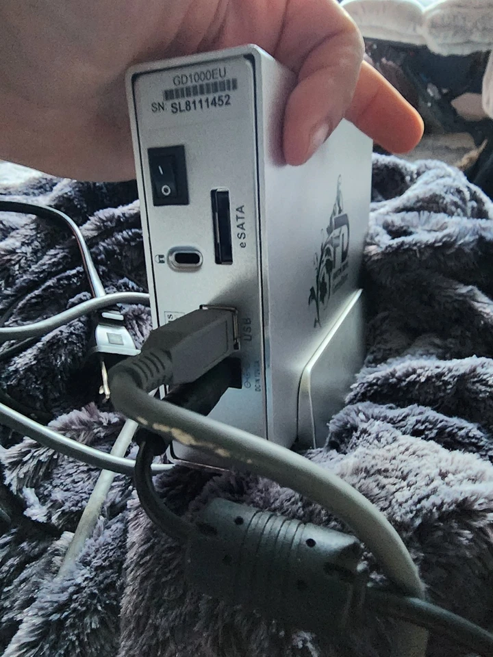 Fandom Drives GreenDrive External Hard drive 1tb Model GD1000EU - Image 4 of 4