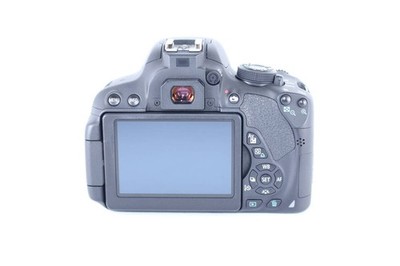 Canon EOS KiSS X7i / EF-S 55-250mm F4-5.6 IS STM / EF-S 18-55mm F3