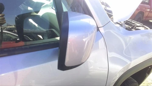 Used Right Door Mirror fits: 2015 Jeep Renegade power painted heated w/o turn si