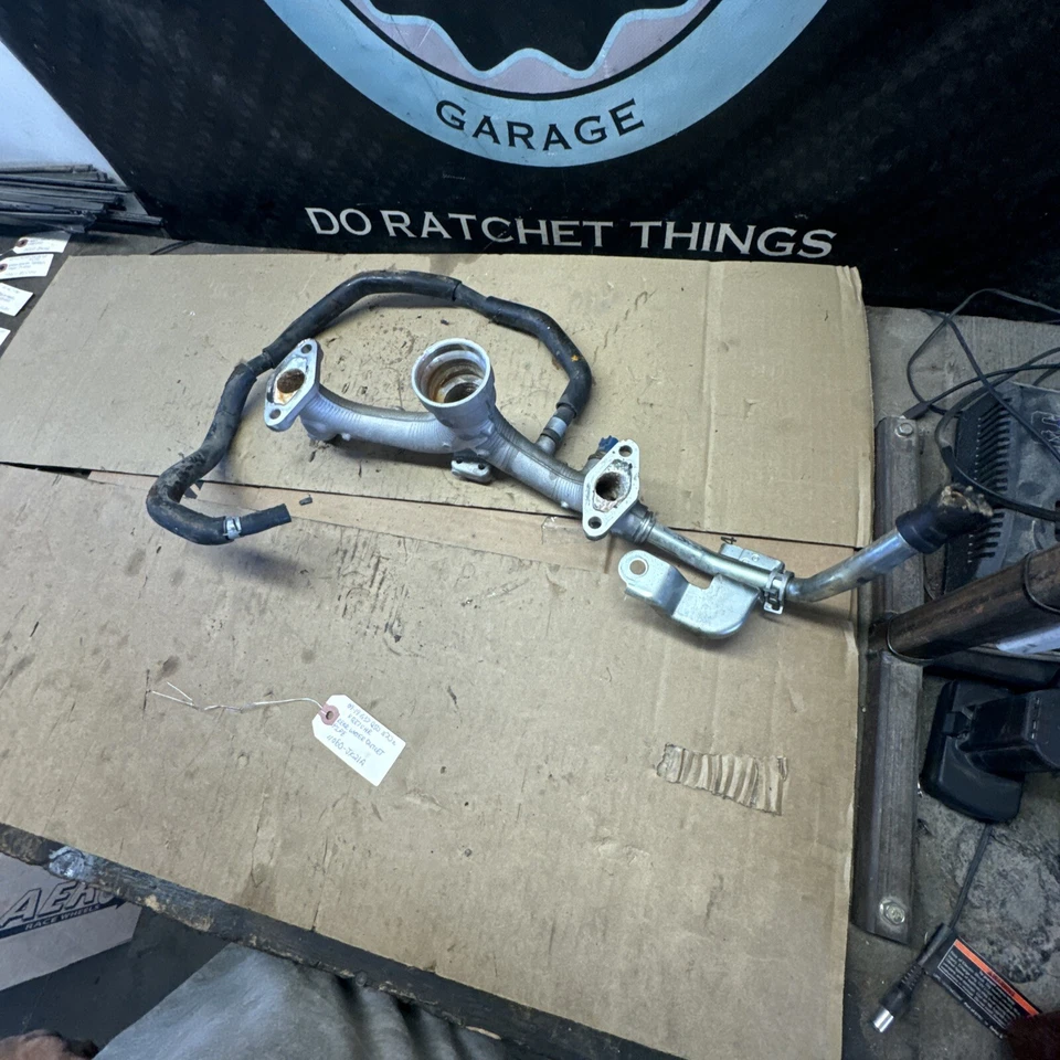 09-19 Infiniti G37 Q50 Nissan 370z VQ37VHR Rear Water Outlet Pipe 11060-JK21A - Image 3 of 4