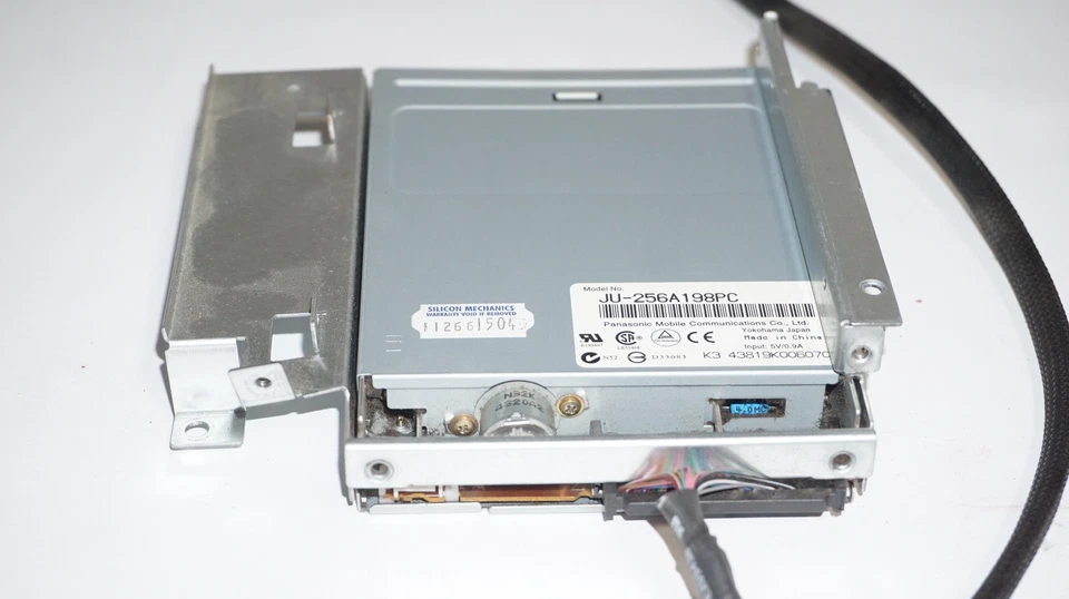 PANASONIC JU-256A198PC INTERNAL 3.5" BLACK FLOPPY DISK DRIVE 1.44MB-=WARRANTY=- - Image 3 of 4