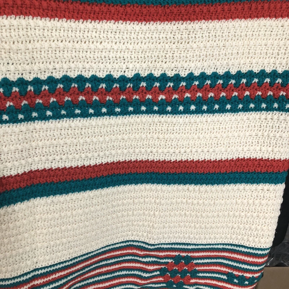 Manta afgana tejida a ganchillo hecha a mano de colección verde rojo marfil 36 x 94 Navidad Foto 3 de 4
