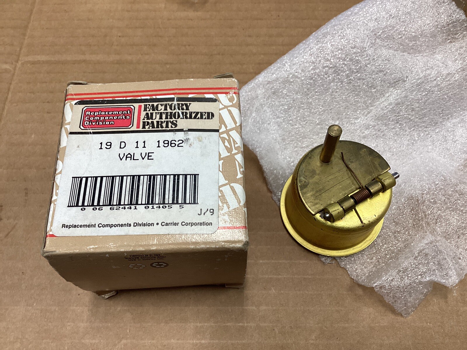 CARRIER  CORPORATION  19 D 11 1962 VALVE
