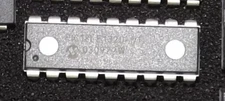 Microchip PIC18LF1320-I/P 18pin DIP