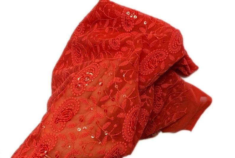 Темно-красная прозрачная ткань с вышивкой | Продажа по размеру ткани | Маленькие мотивы пейсли - Изображение 4 из 4
