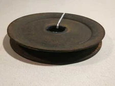 SIMPLICITY TRACTOR RIGHT SIDE DECK BELT PULLEY 1720388SM  5 1/4'' OD