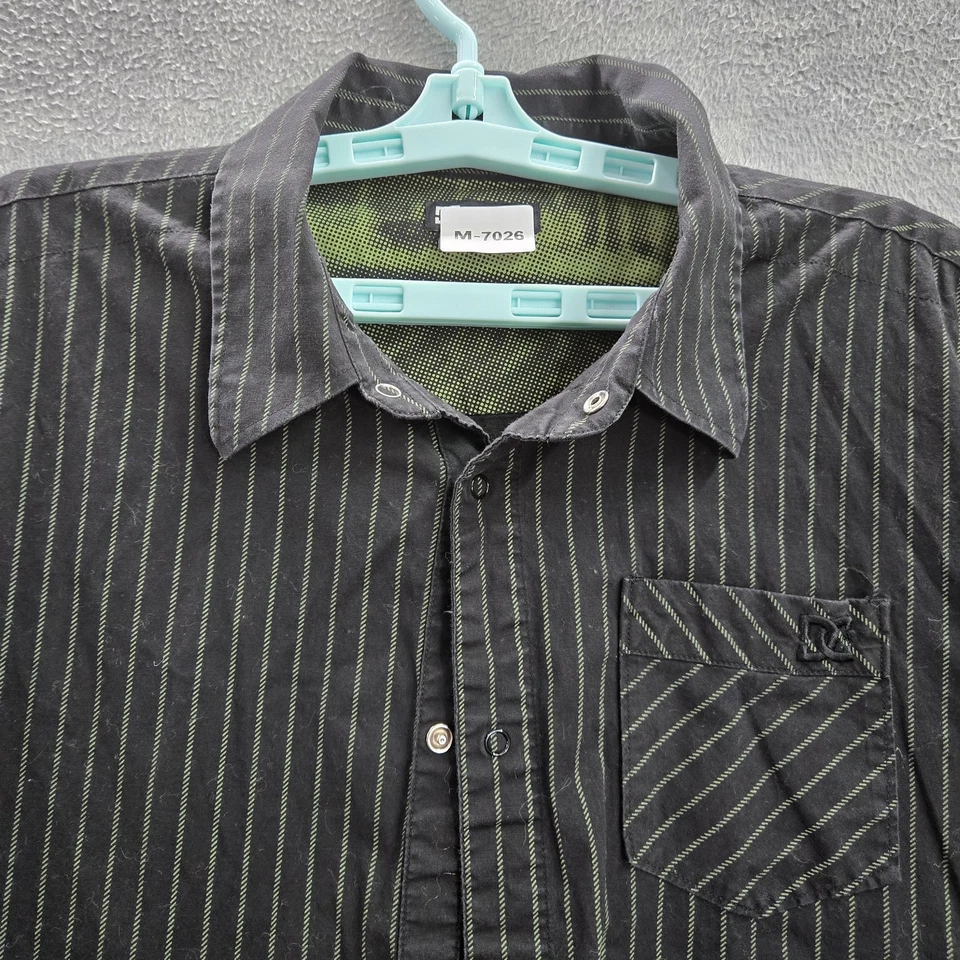 DC Shoes Men Button Up Shirt L Black Striped Long Sleeve Cotton Spandex - Image 4 of 4