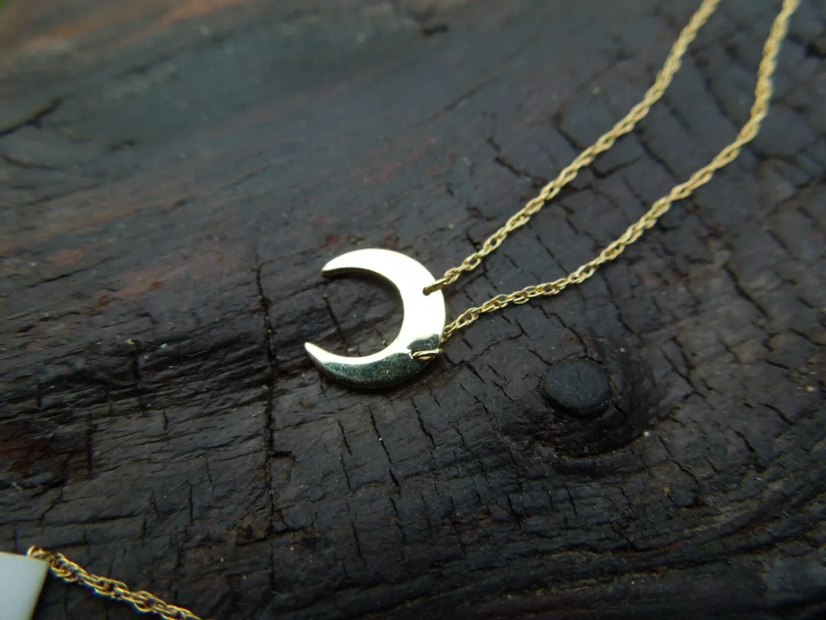 White gold crescent moon necklace deals