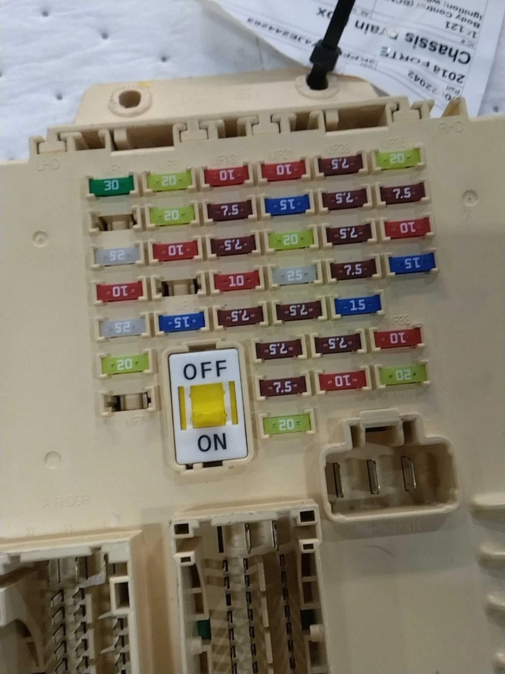 2018 KIA Forte Ignition Control Module OEM 95400B0220 137K Miles White - Image 2 of 4