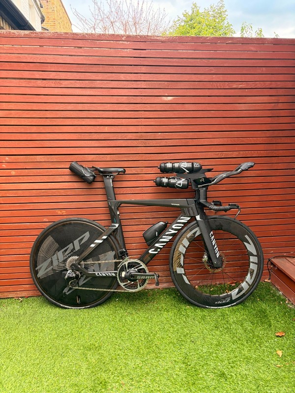 Canyon Speedmax CFR - Movistar Team