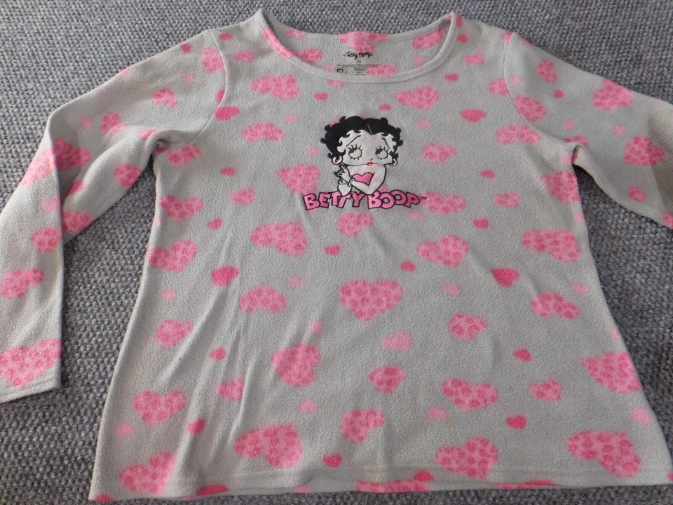 Betty Boop pajama top womens 1X Plus gray hearts polyester graphic embroidered - Image 4 of 4
