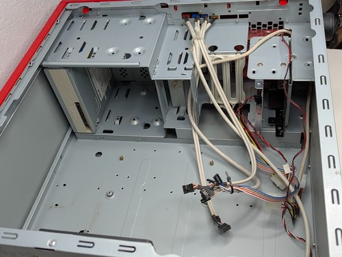 INWIN F430 ATX Mid Tower Gehäuse - Ferrari Rot - IW-F430.RL - Bild 12 von 12