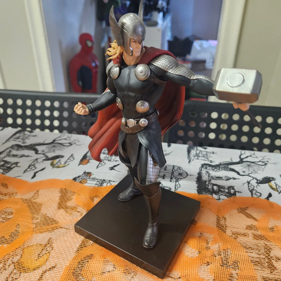 Kotobukiya ARTFX+ ¡Maravilla ahora! Estatua Vengadores Thor escala 1/10 Foto 3 de 4