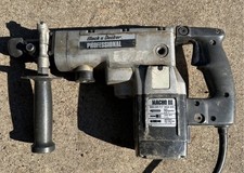 Black & Decker MACHO III Rotary Hammer Drill 5043-09 Case & Bits
