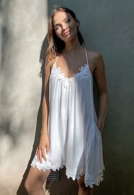 Lush Lily Love Ivory Shift Dress Size XS Pockets Floral Sold Out